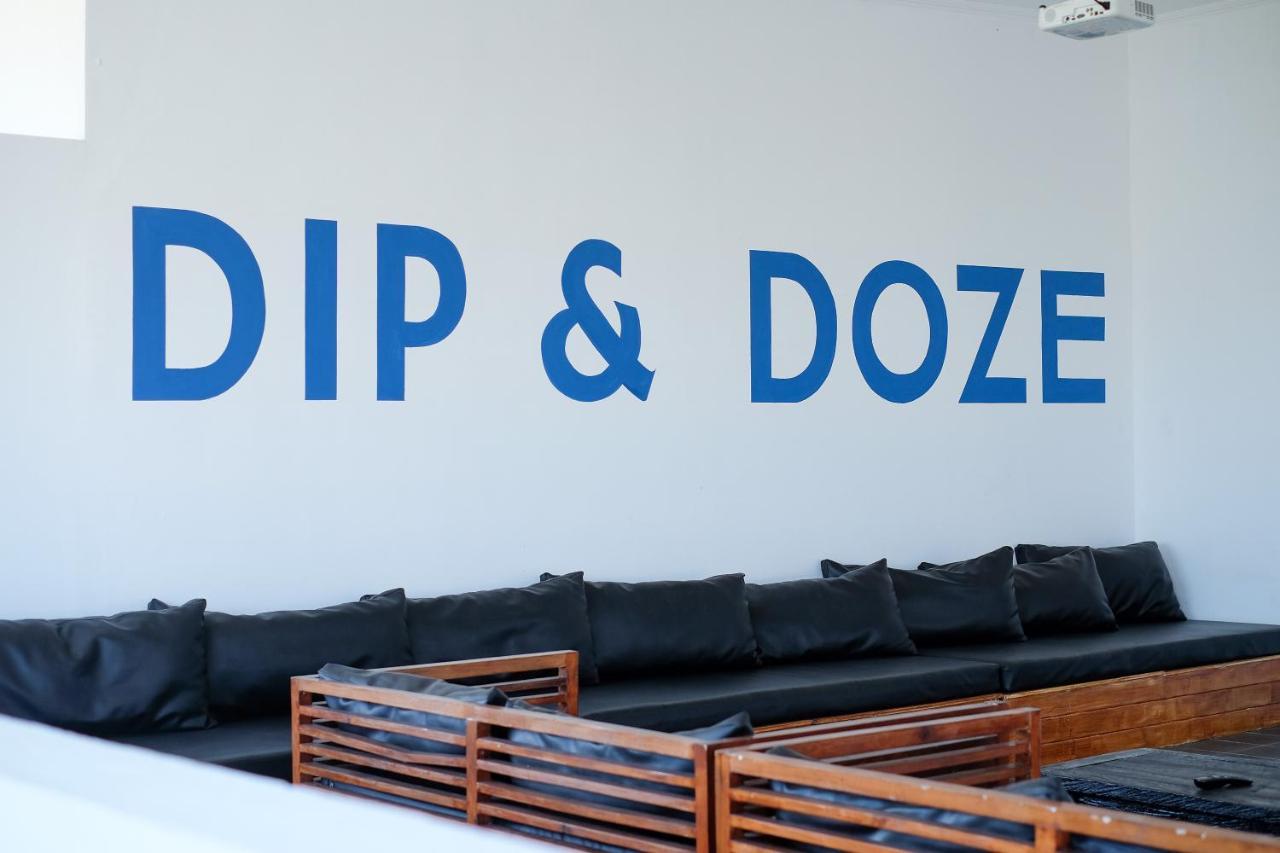 Dip & Doze Boutique Hostel Canggu  Exterior photo